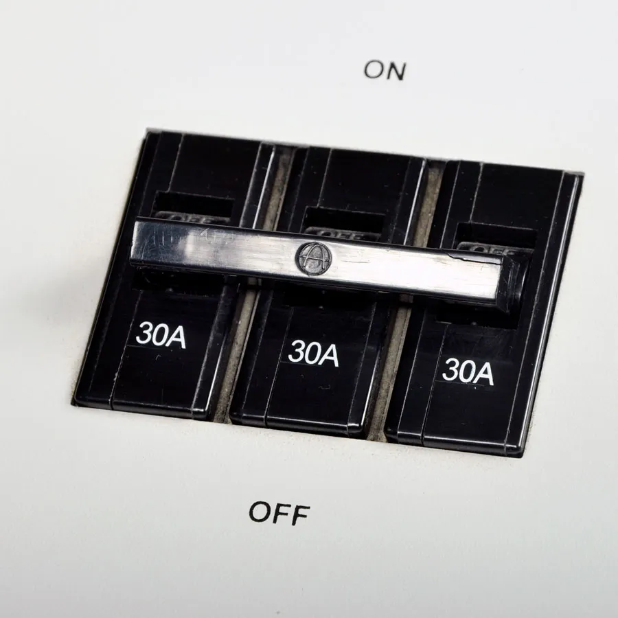 استابلایزر سه فاز 15 کاوا رله ای فاراتل - Image 5