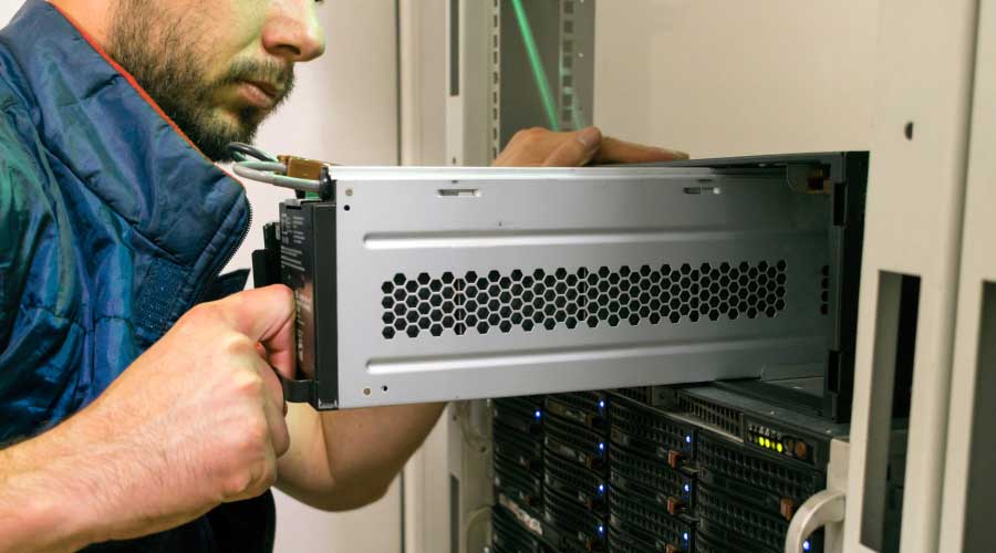 نصب اصولی باتری‌های یوپی‌اس در کابینت یا رک