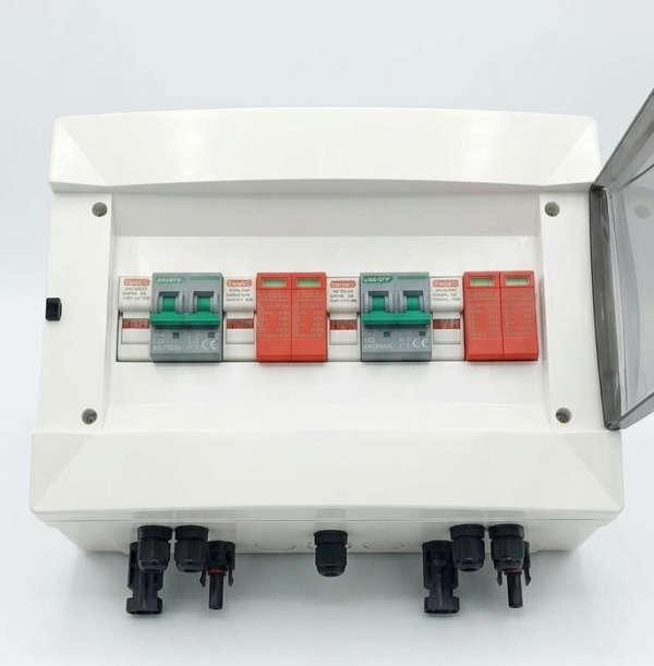 Alternative view of تابلو حفاظت DC Combiner Box خورشیدی ۱۰۰۰ ولت (۲ استرینگ) اکسین