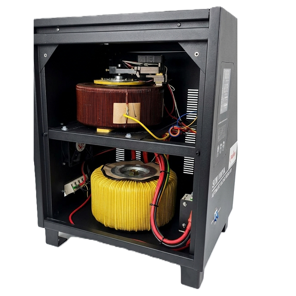 Alternative view of استابلایزر ( سری جدید ) آلجا تکفاز 10KVA سروو موتوری مدل SVM-10KVA / سیم پیچ تمام مس / ارسال فوری از انبار تهران / گارانتی رسمی شرکتی